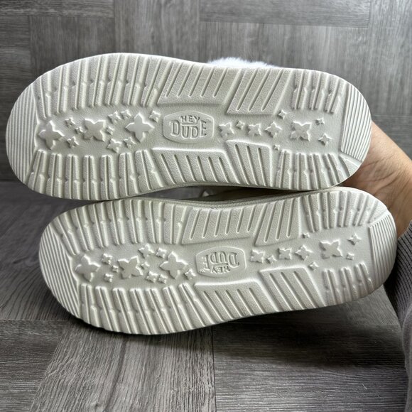 Hey Dude Wendy Fold Youth size 2 Metallic Shine Ivory Slip On Shoes - Picture 7 of 8